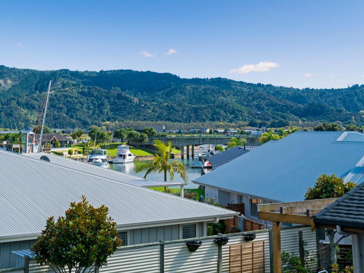 Aquila Waters - Whitianga Holiday Home Exterior photo