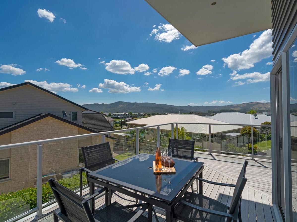 Aquila Waters - Whitianga Holiday Home Exterior photo